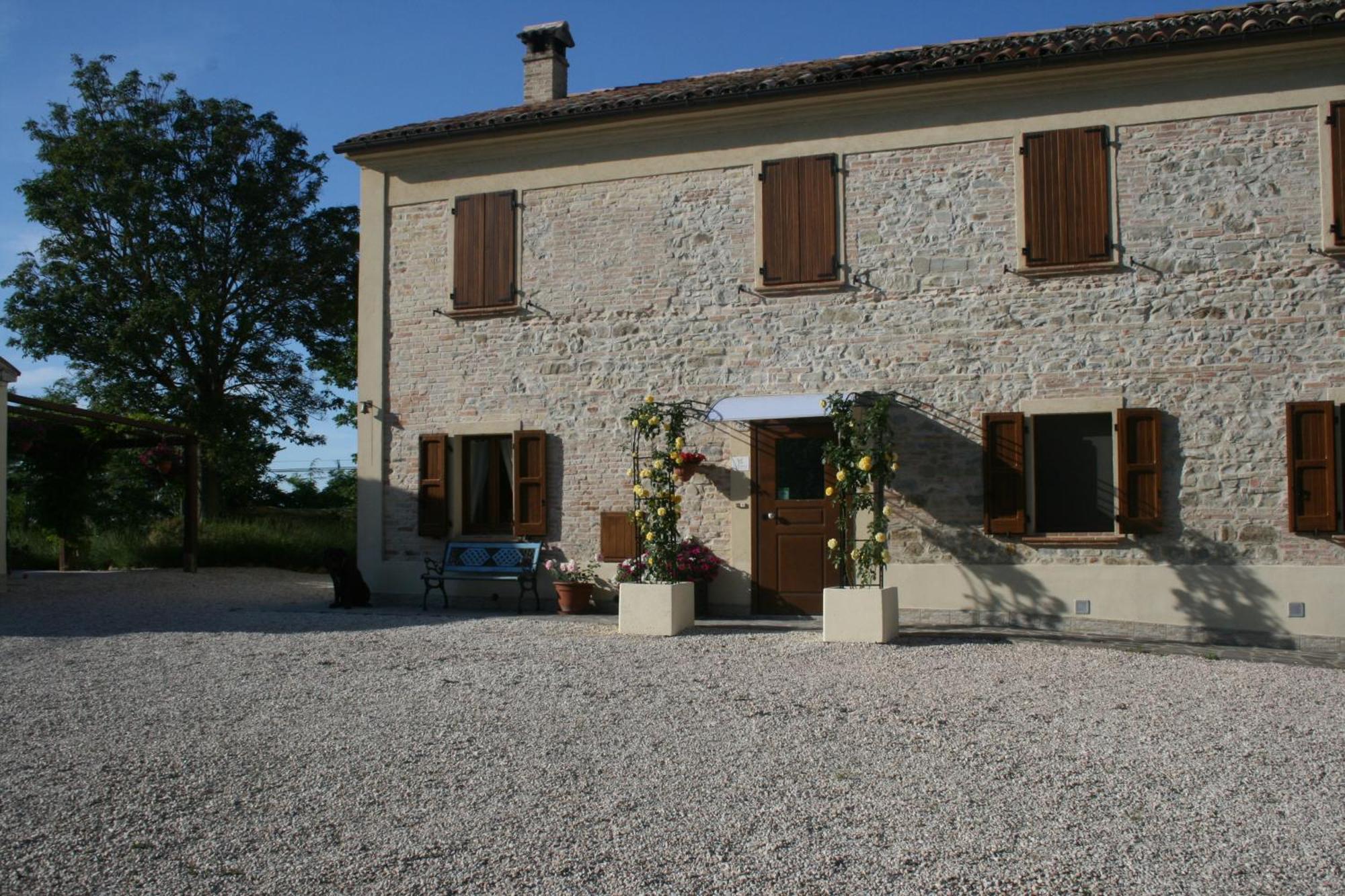 B&B La Fenice Montegridolfo Eksteriør bilde