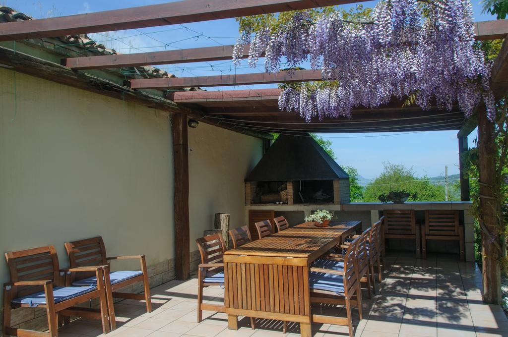 B&B La Fenice Montegridolfo Eksteriør bilde